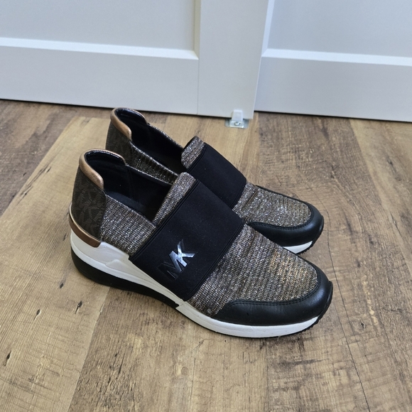 Michael Kors Womens 7m Black and Brown Slip-On Sneakers - Picture 2 of 11